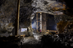 Komora dolu Johanness s lezným oddělením na povrch. Bez figury