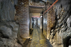 K muničnímu skladu