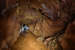 Po dvaceti metrech zavalená štola na Zaječovsku - plná okrů a dost nestabilní