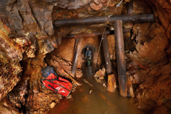 Hradiště u Kadaně - štola č. 1 hned za vchodem