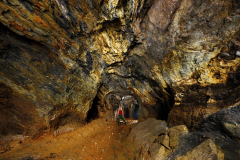 Jeden z větších zachovalých dolů u Lednice - suchá část