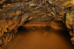 Třípatrový důl u Plzně, jezírko se po deštích naplnilo vodou