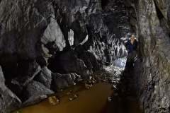 Průzkumná osmdesátimetrová štola nad řekou Mží